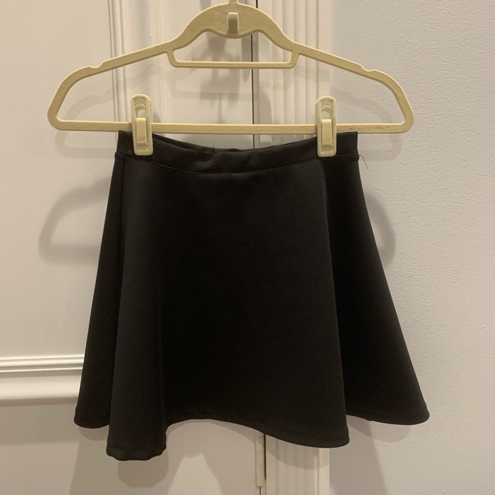 Brandy Melville black skater skirt
